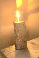 Lampe artisanale en bois massif  fabrication à la main 