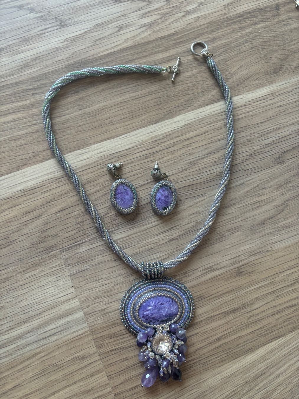Autres bijoux: Unique: handmade, сharoit stone, Japanese pearls, – Neuf (Voir description) à St-George par elena27