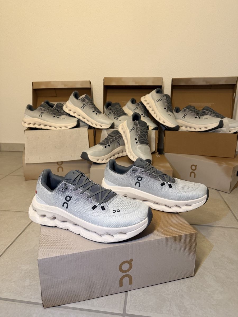 Herrenschuhe: ON Cloudetilt Grau/ Weiss – Neu und originalverpackt aus Thun von linqteo