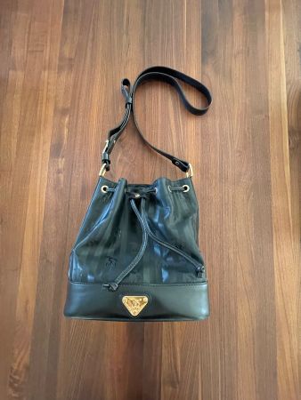 Maison Mollerus Beuteltasche schwarz/gold Sion