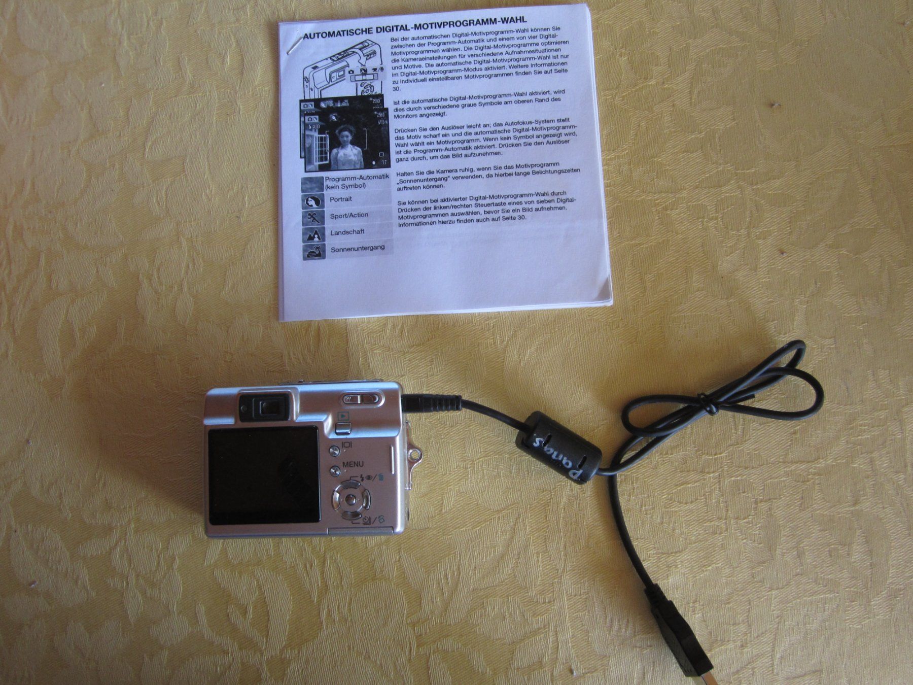 Konica Fotocamera: Kamera Digital Konica Minolta Dimage X50 – Usato da Binningen venduto da fel_8mgn 4