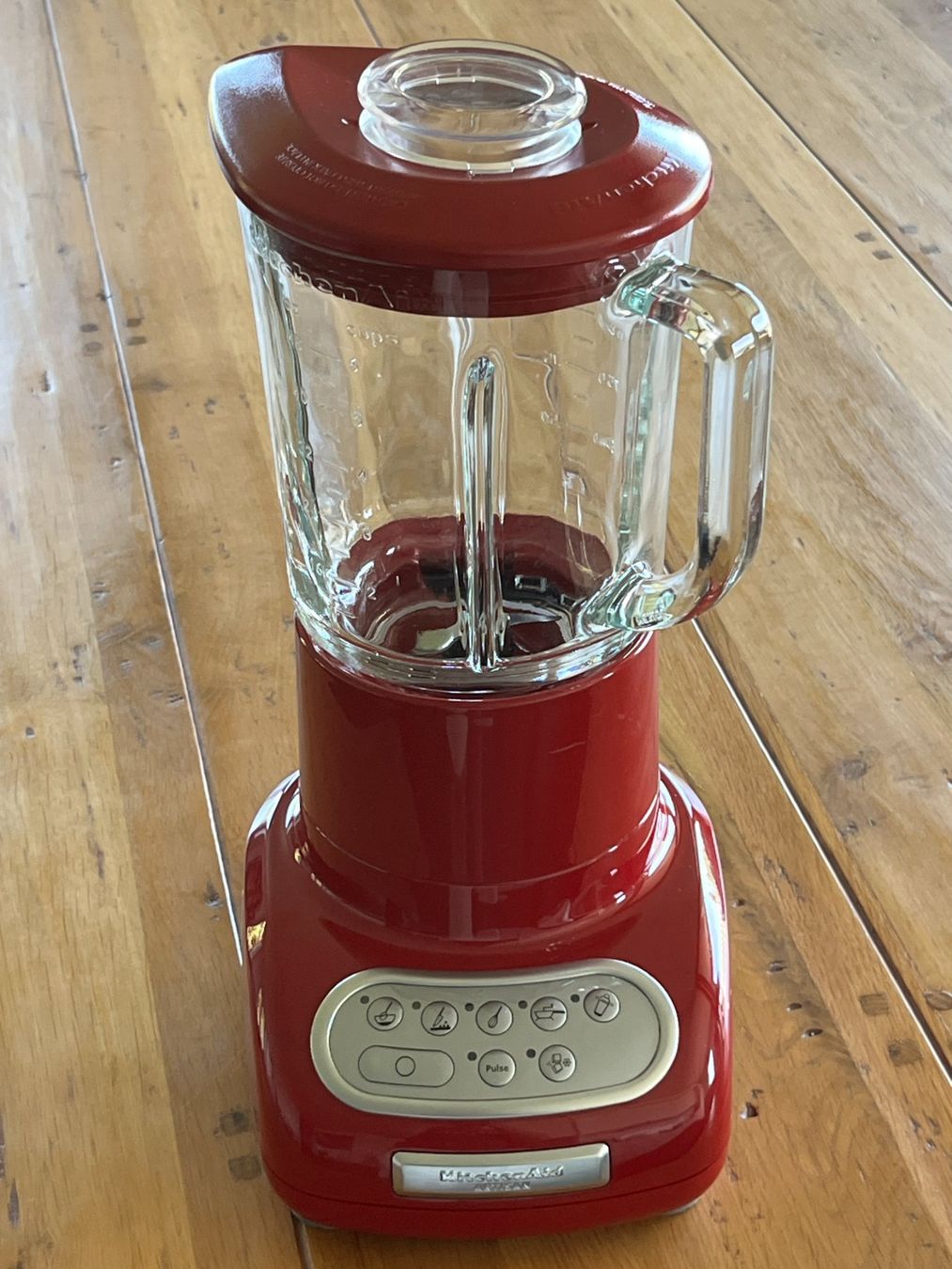 Kitchenaid Elettrodomestici da cucina: KitchenAid Artisan Blender, Rot, 5KSB555 – Usato da Zürich venduto da koila 1
