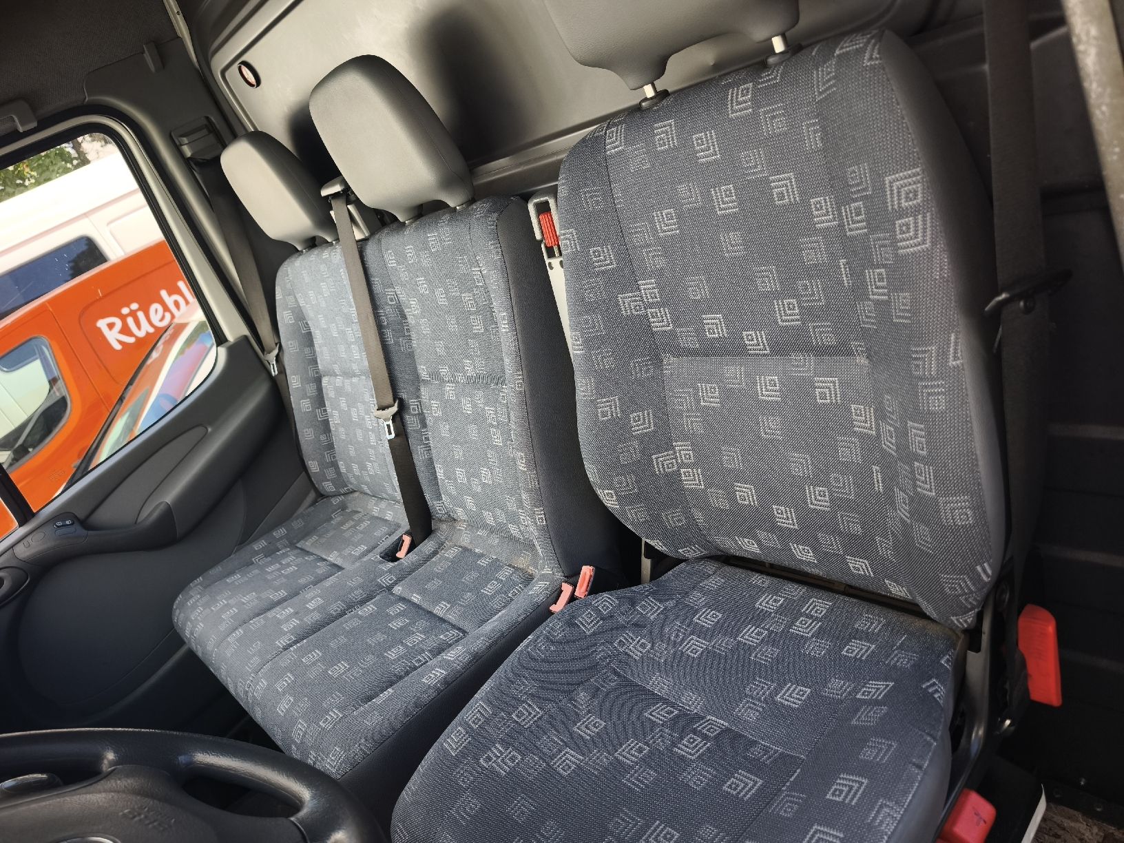 Veicoli commerciali: Mercedes Benz Sprinter 316 CDI – Usato da Hinwil venduto da Legion88 4