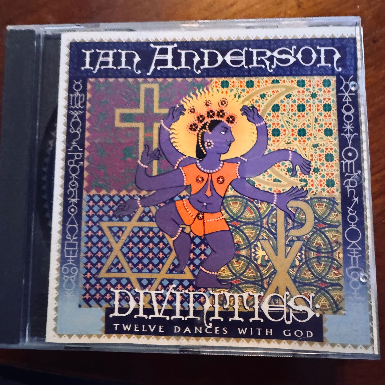 CDs: Ian Anderson CD "Divinities" – D'occasion à Merligen par barratt