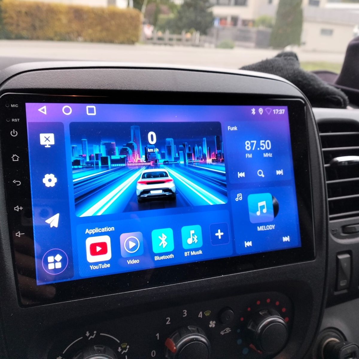 Renault Veicoli commerciali: Lieferwagen RENAULT TRAFIC dci 120 – Usato da Altstätten SG venduto da Florida013 4