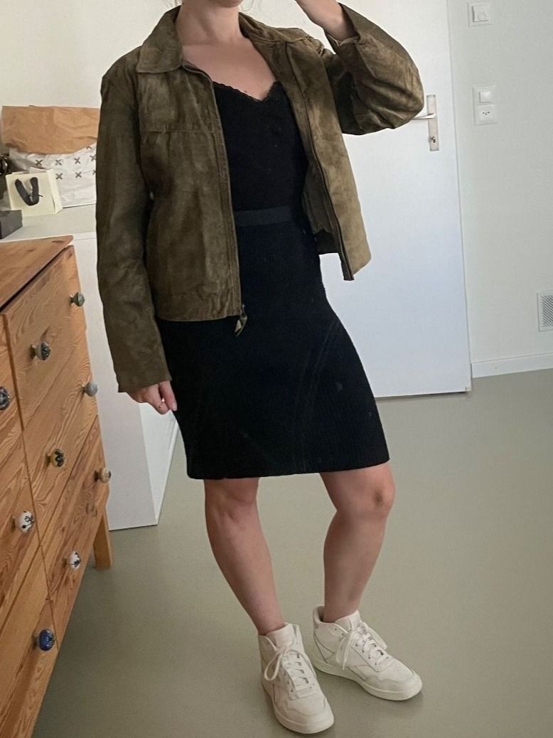 Giacche: Wunderschöne wildlederjacke von CREEKS / Veste en daim – Usato da Zürich venduto da AnnaSa 4