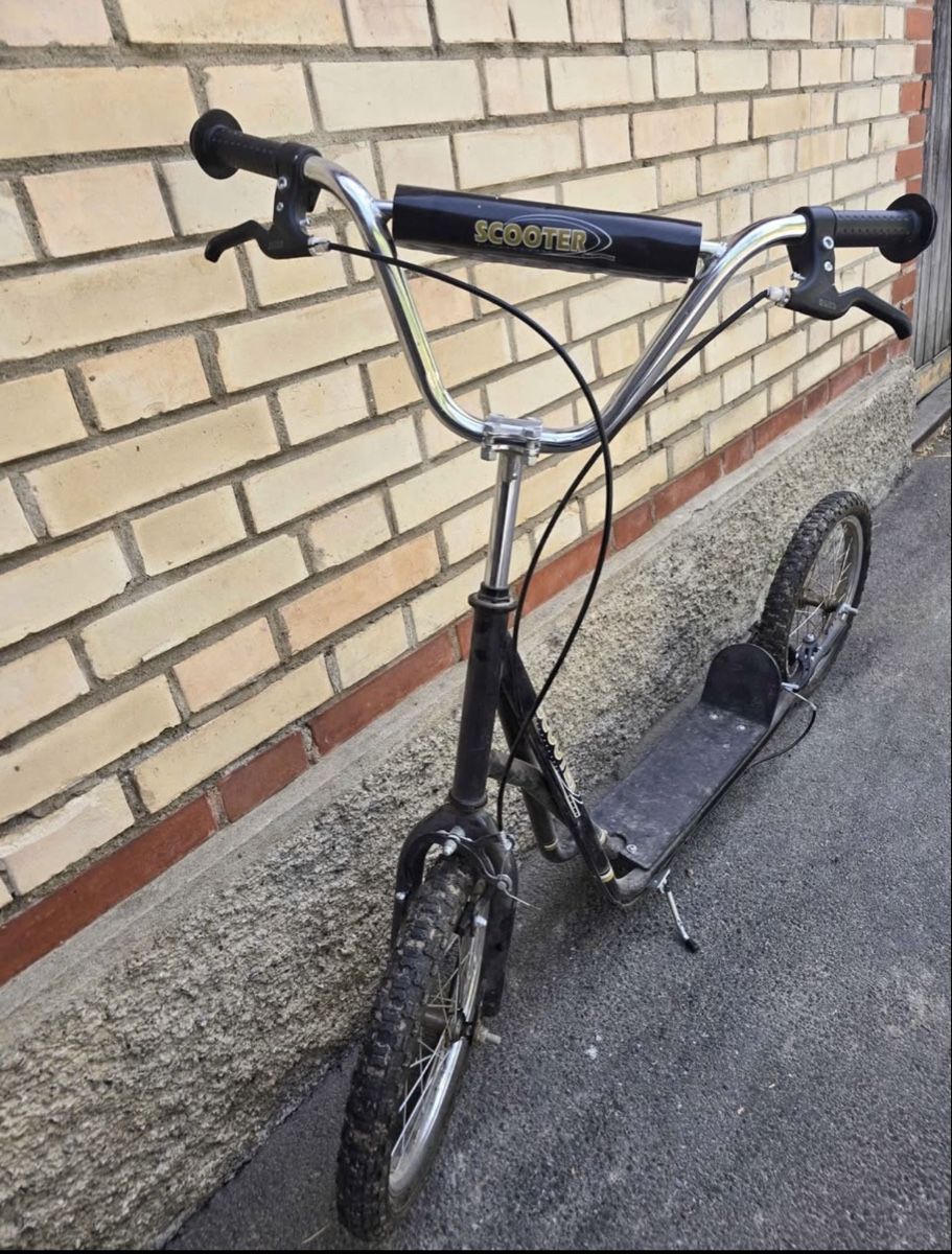 Scooter: Scooter mit Grossen Raedern und Klingel – Usato da Heiden venduto da Rotti44