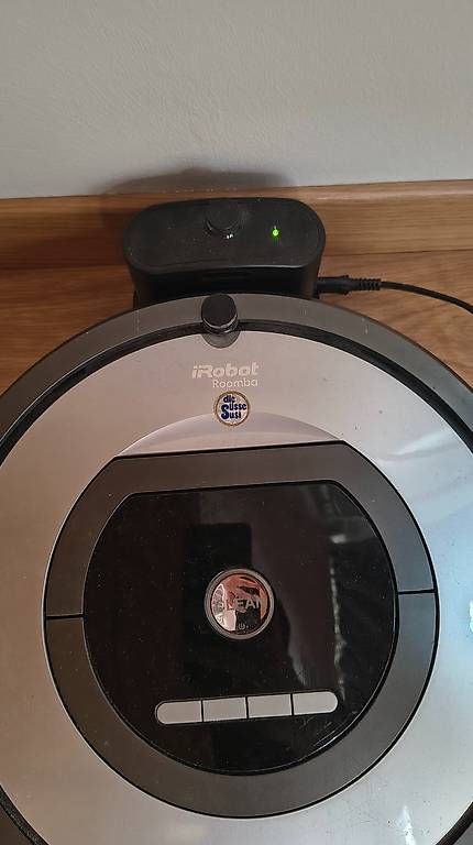 Irobot Staubsauger & Zubehör: iRobot Saugroboter – Gebraucht aus Zürich von pet_xlt2 1