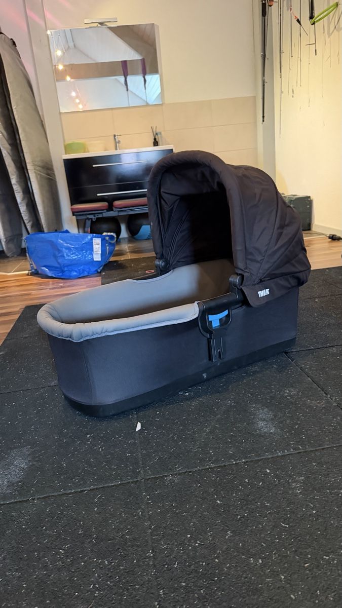 Thule Carrozzine: Thule Babywanne inkl. Zubehör – Usato da Watt venduto da mmengem