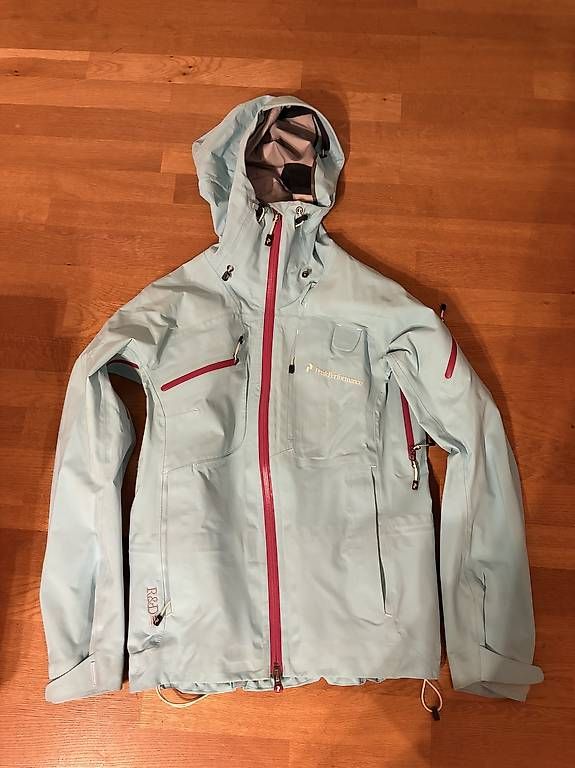Vestes: Peak Performance Damen Jacke Grösse S – D'occasion à Uttigen par extreme08