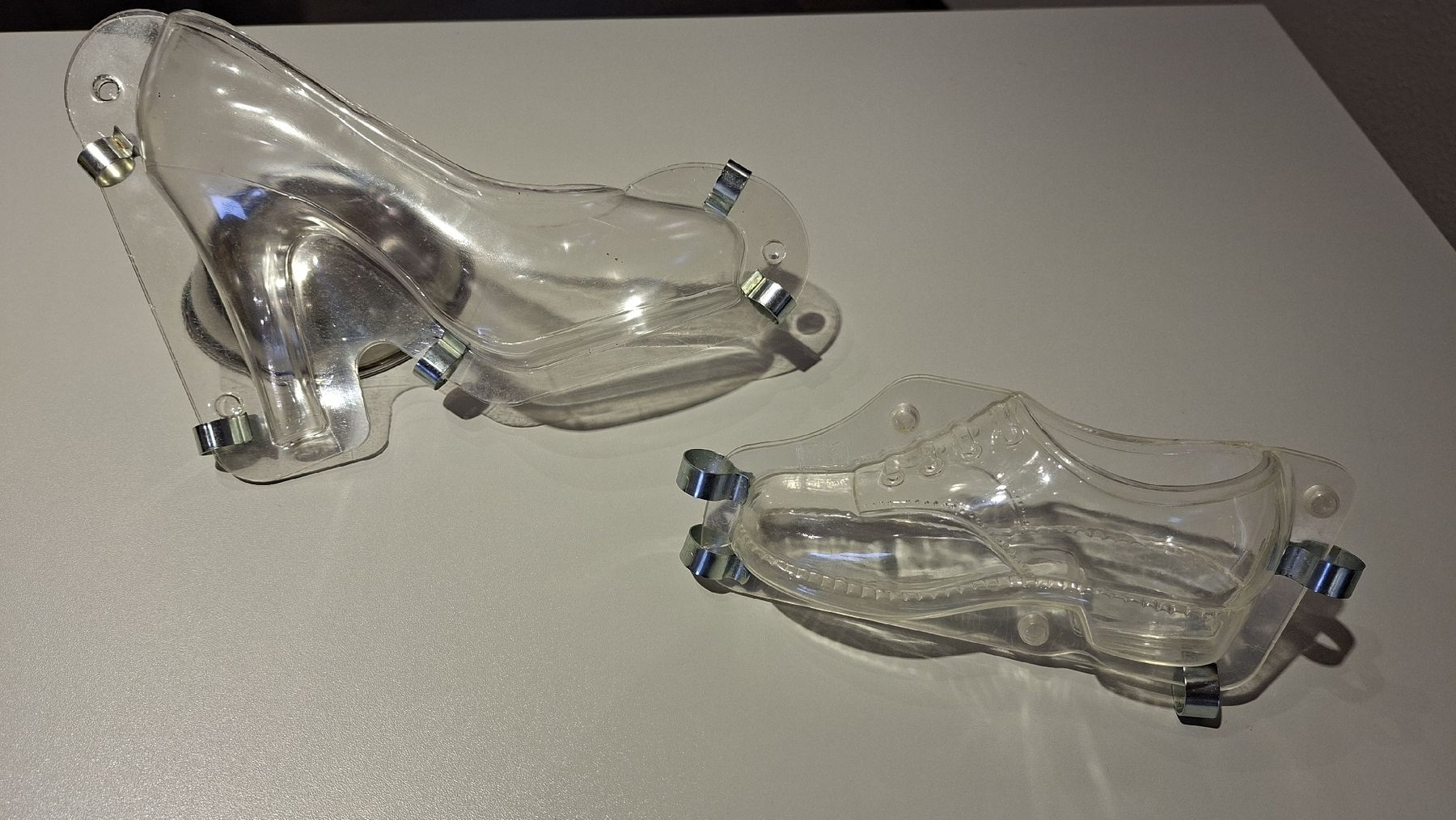 Backformen: Schokoladenform Schuhformen 2er Set  – Gebraucht aus Böbikon von Sweetmilka