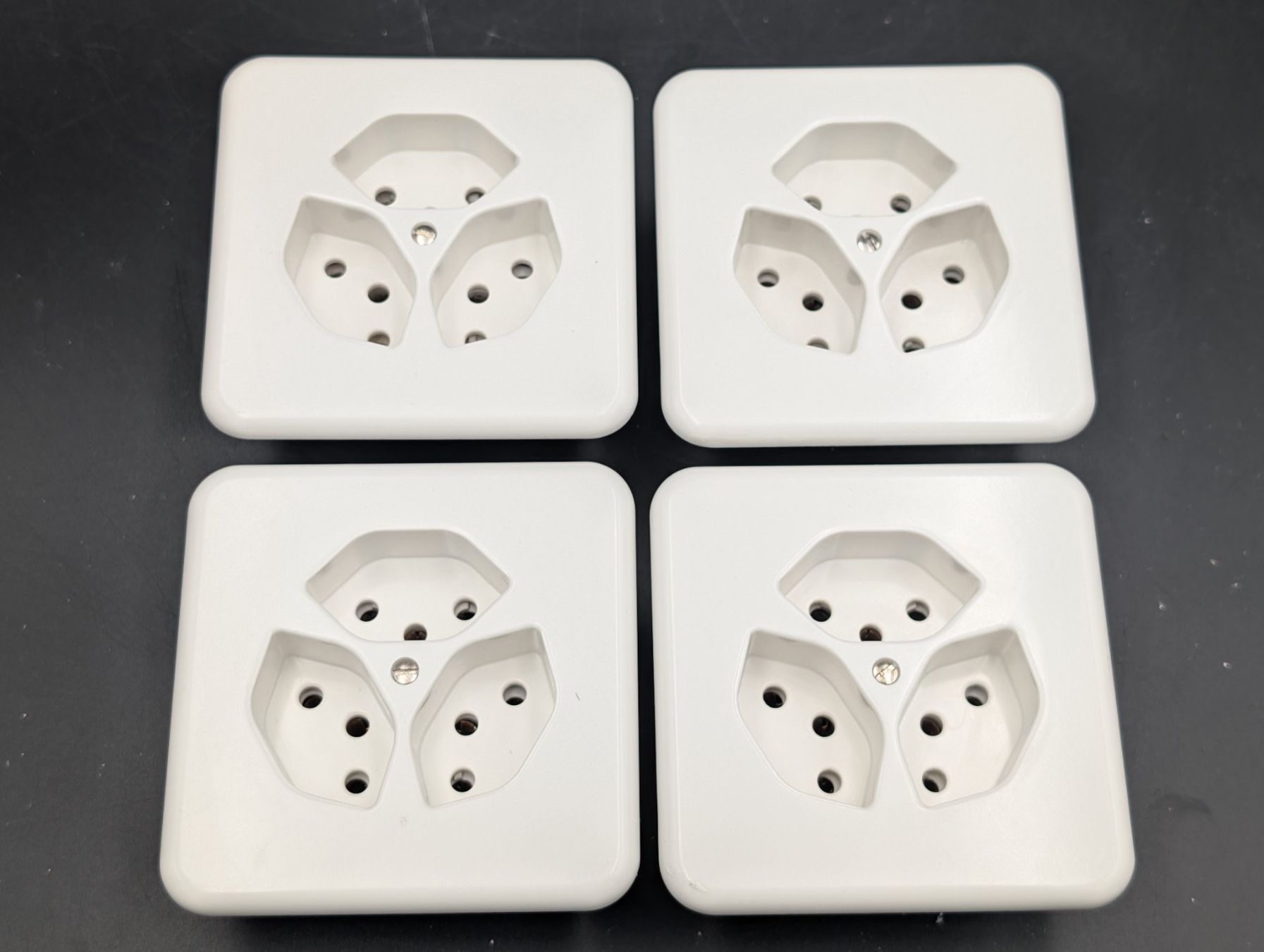Feller Stecker: Feller Standard Set 4 Stück 3xT13 – Gebraucht aus Winterthur von Hint17 1