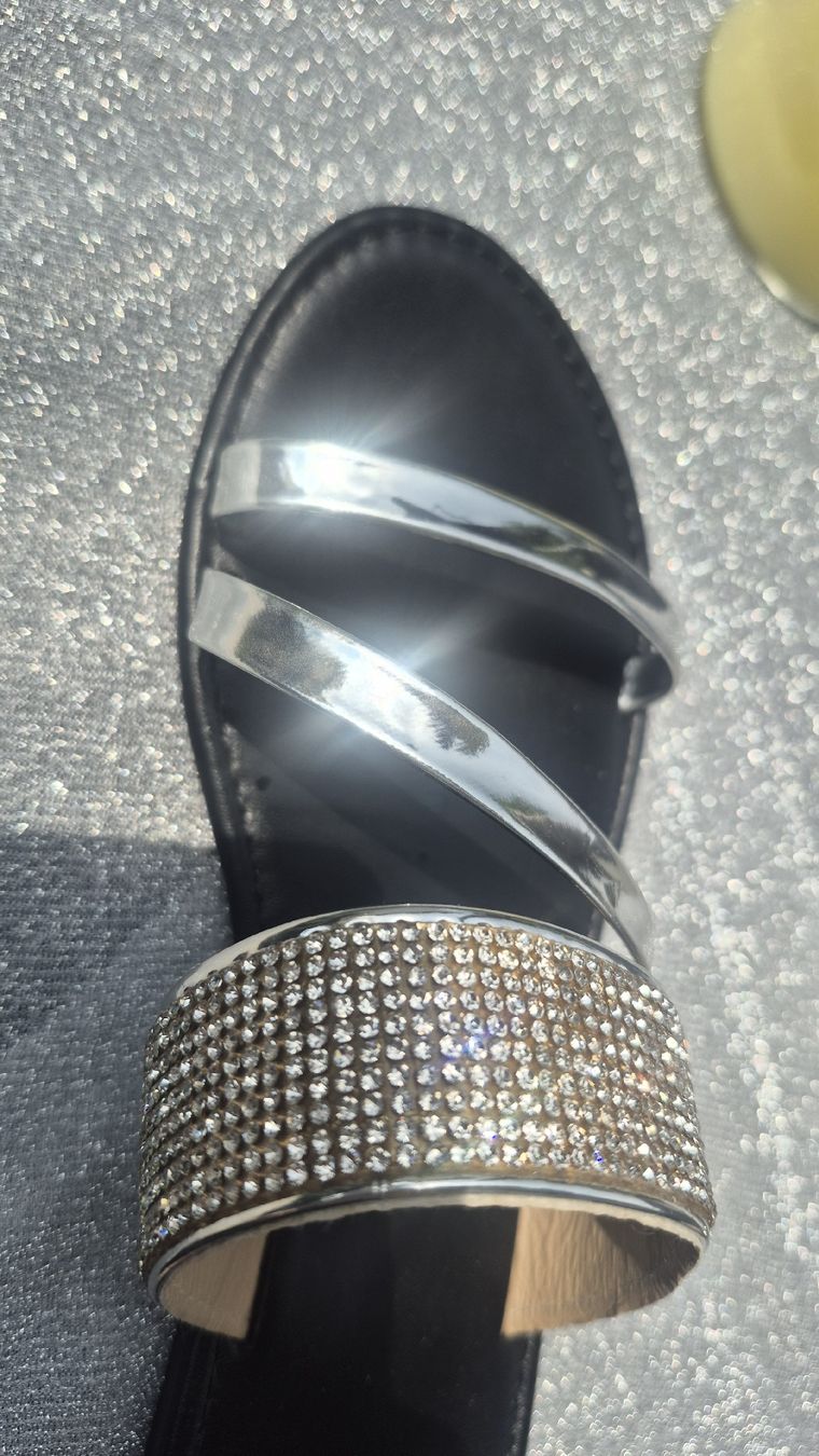 Chaussures femmes: Sandali donna argento e strass tg 37 – D'occasion à Giubiasco par Stefaniav 6