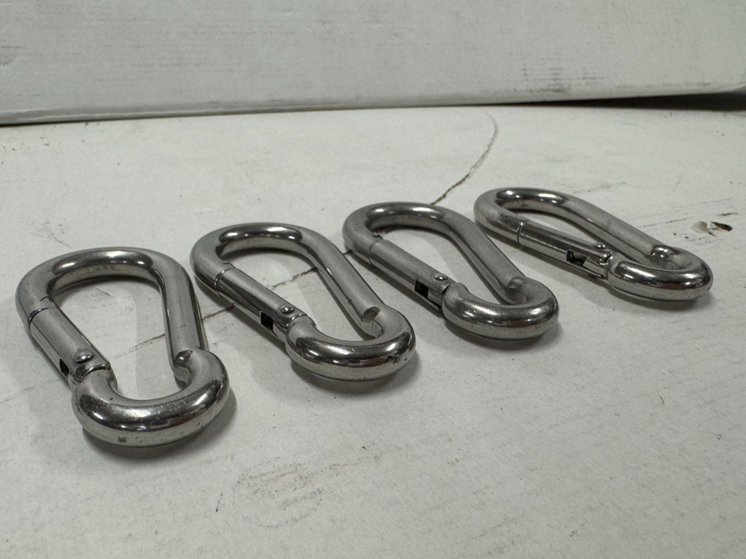 Kletterausrüstungen: 4x Karabiner (A350) – Neu (gemäss Beschreibung) aus Däniken SO von Profog1 1