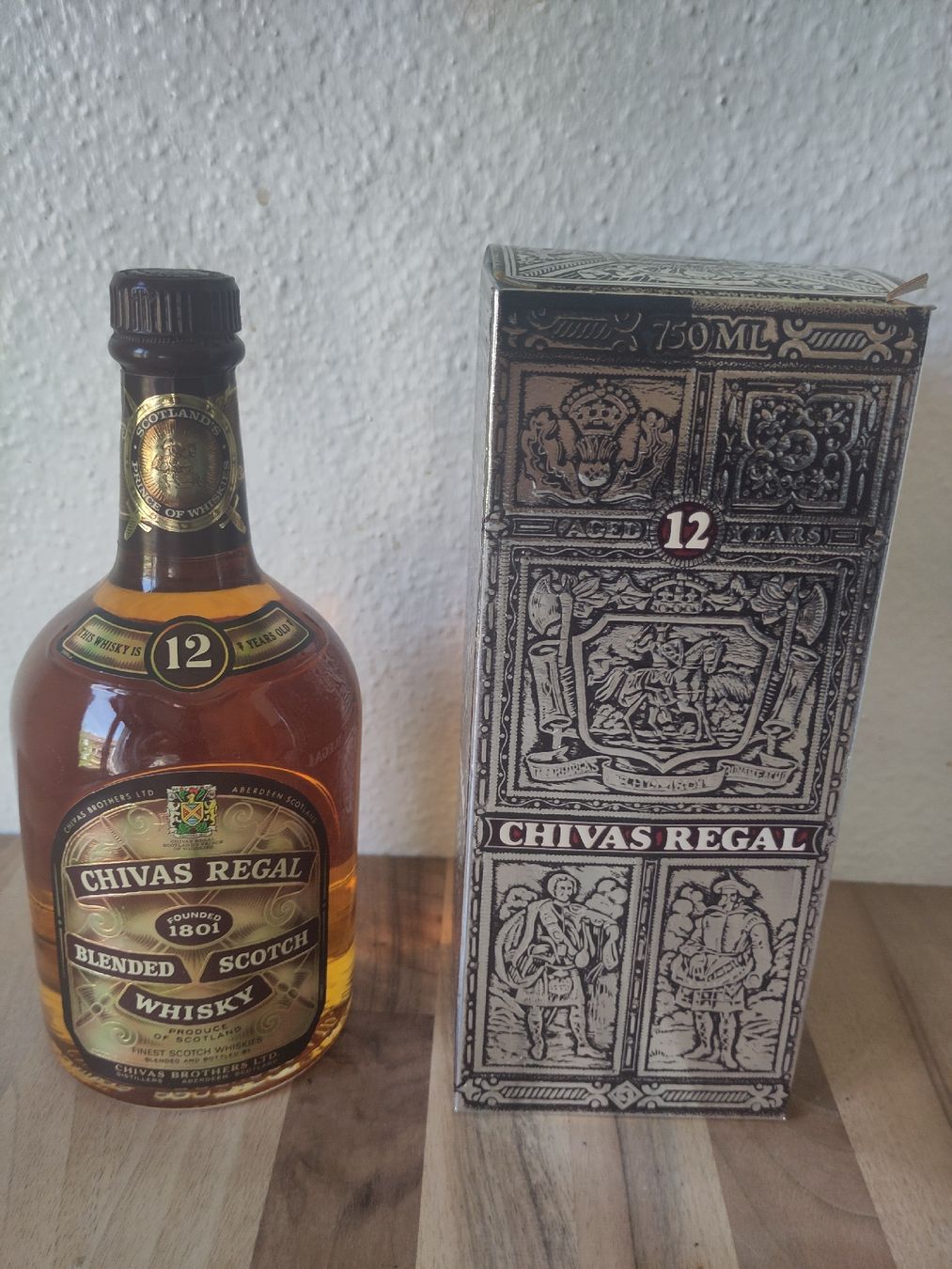 Chivas Regal Spiritueux: 2 Flaschen Chivas Regal 12 Years – Neuf avec emballage d'origine à Basel par Morgenmuffel 6
