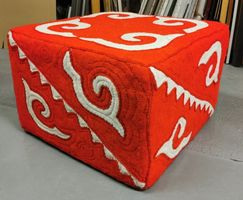 Hocker aus Filz, 58x58 cm, 38 cm hoch