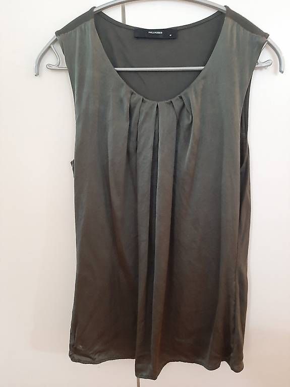 Blusen: Blusentop Hallhuber; olive, Grösse M – Gebraucht aus Bülach von Debbie017