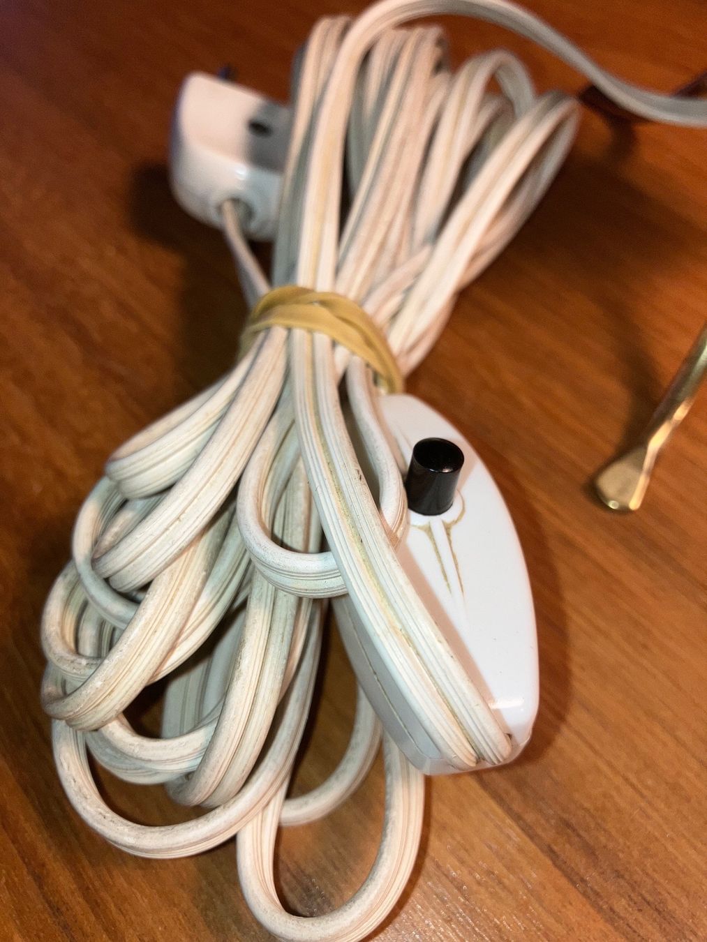 Lampade: Nachttischlampen, Lampen. E27, Druckschalter – Usato da Neftenbach venduto da 889095 5