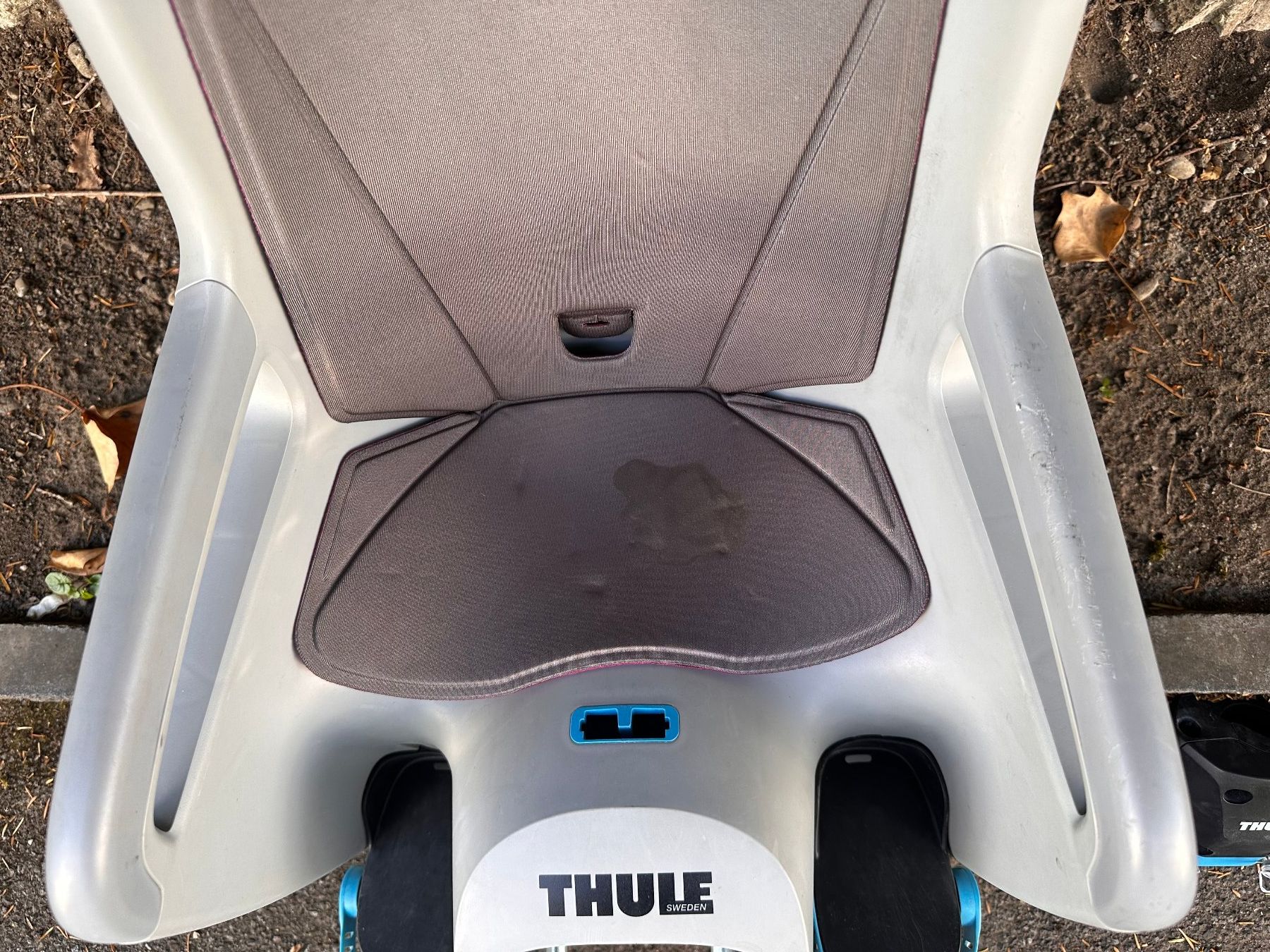 Thule Ersatzteile: Thule Ridealong mit 2 Schnellspannhalterungen – Gebraucht aus Aarau von See113 1