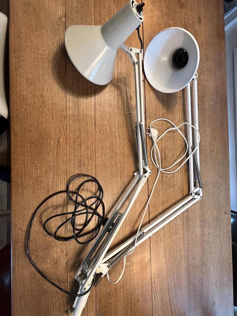 Lampade: Drei Architektenlampe 1 Preis – Usato da Oberkirch LU venduto da Threestar 4