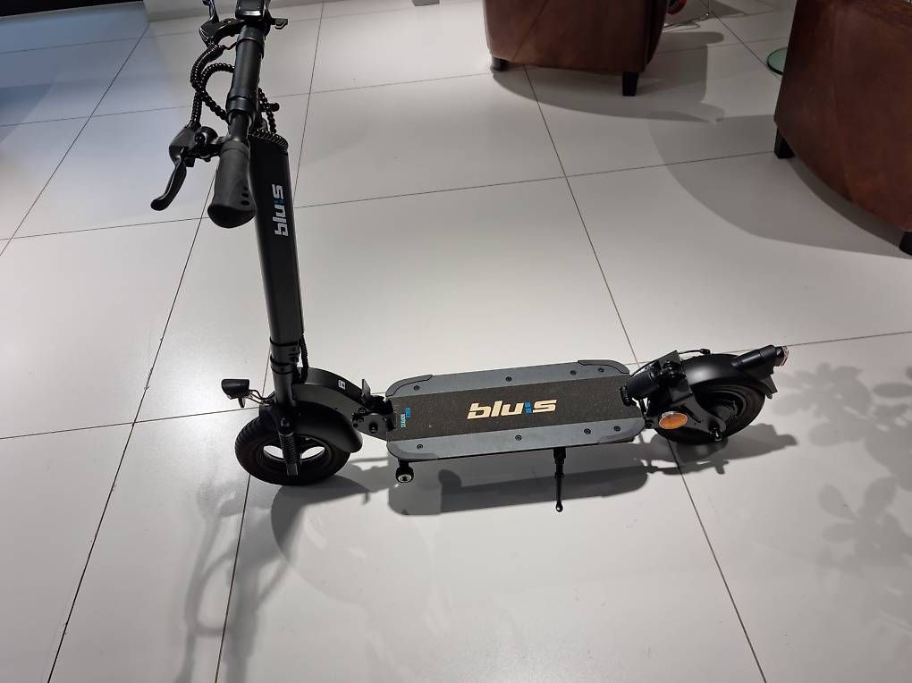 Veicoli elettrici: E-Roller TYp.XT950 – Usato da Rupperswil AG venduto da Fiatpafumi 2