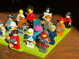 16 Lego Figuren eine kleine, feine Sammlung