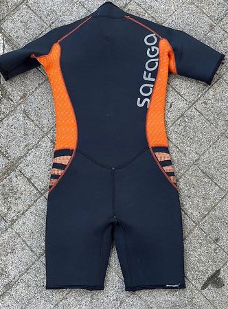 Kurzarm-Neopren Grösse 48 4mm