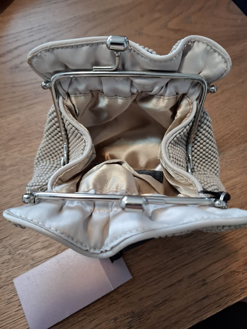 Borse da donna: Coast Handtasche Perlen-Design,  neu! – Nuovo (secondo la descrizione) da Nussbaumen AG venduto da bio_vd8q 5