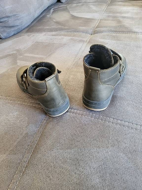 Scarpe per ragazzi: Kinderstiefel (Echtleder - Jochie & Freaks)  – Usato da Möhlin venduto da dom_v96n 2