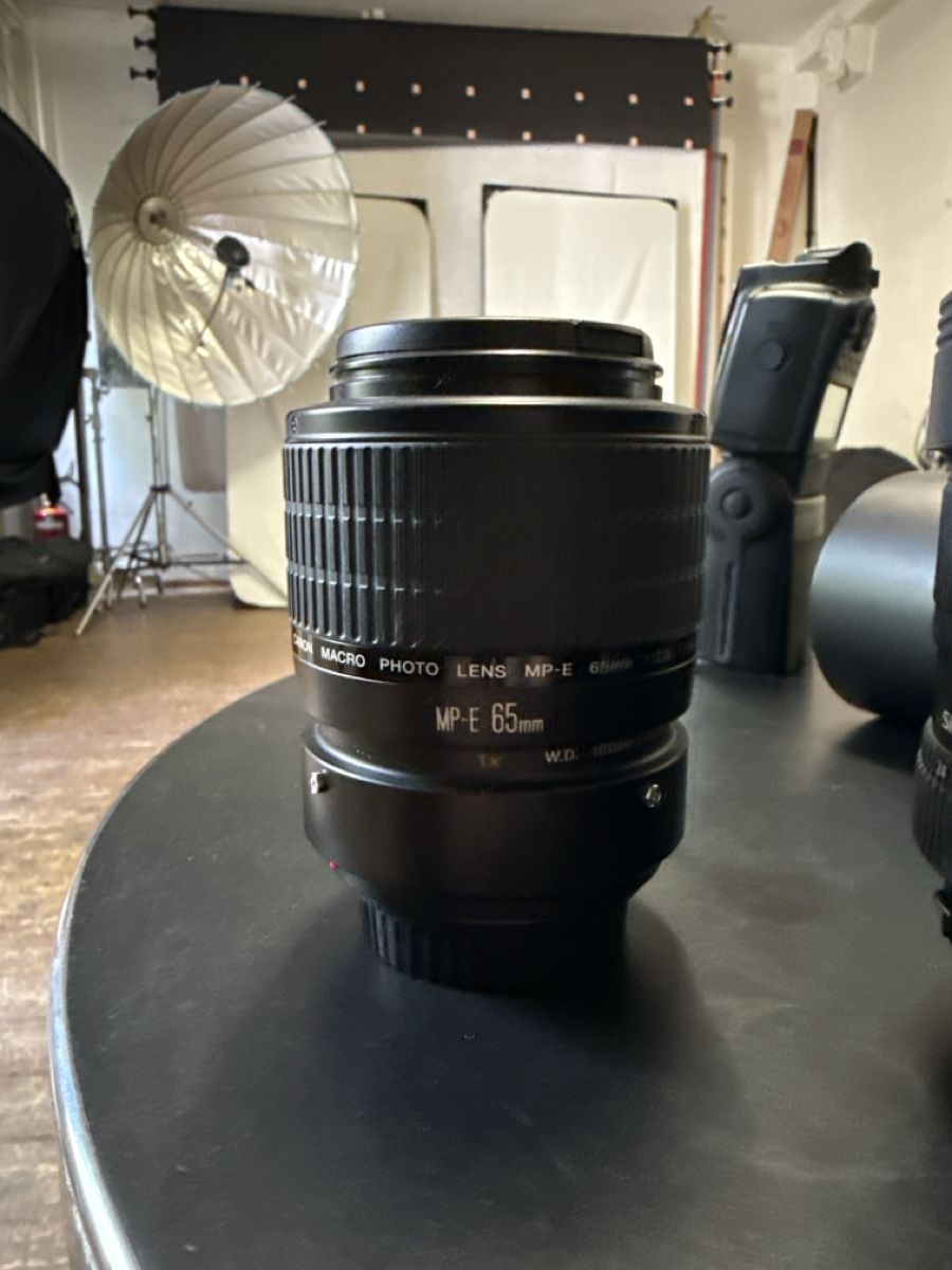 Canon Fotocamera: Kameraset, Canon eos 5dsr, 4 Objektive, Blitz und Balgen – Usato da Basel venduto da Ramses1179 4