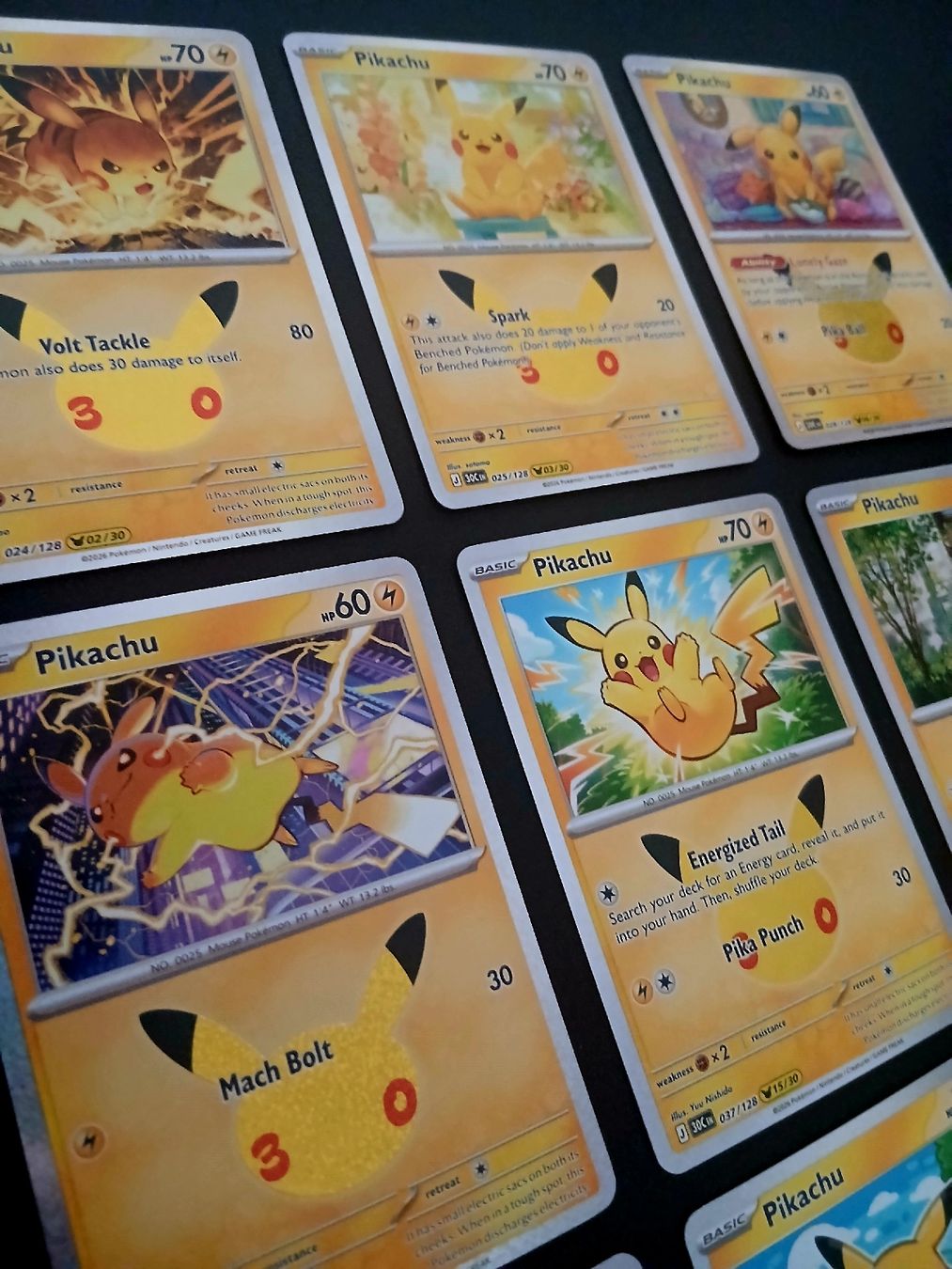 Pokémon Carte collezionabili: Pikachu Pokémon 30th Celebration Englisch – Nuovo (secondo la descrizione) da Regensdorf venduto da Baba_Basar 2