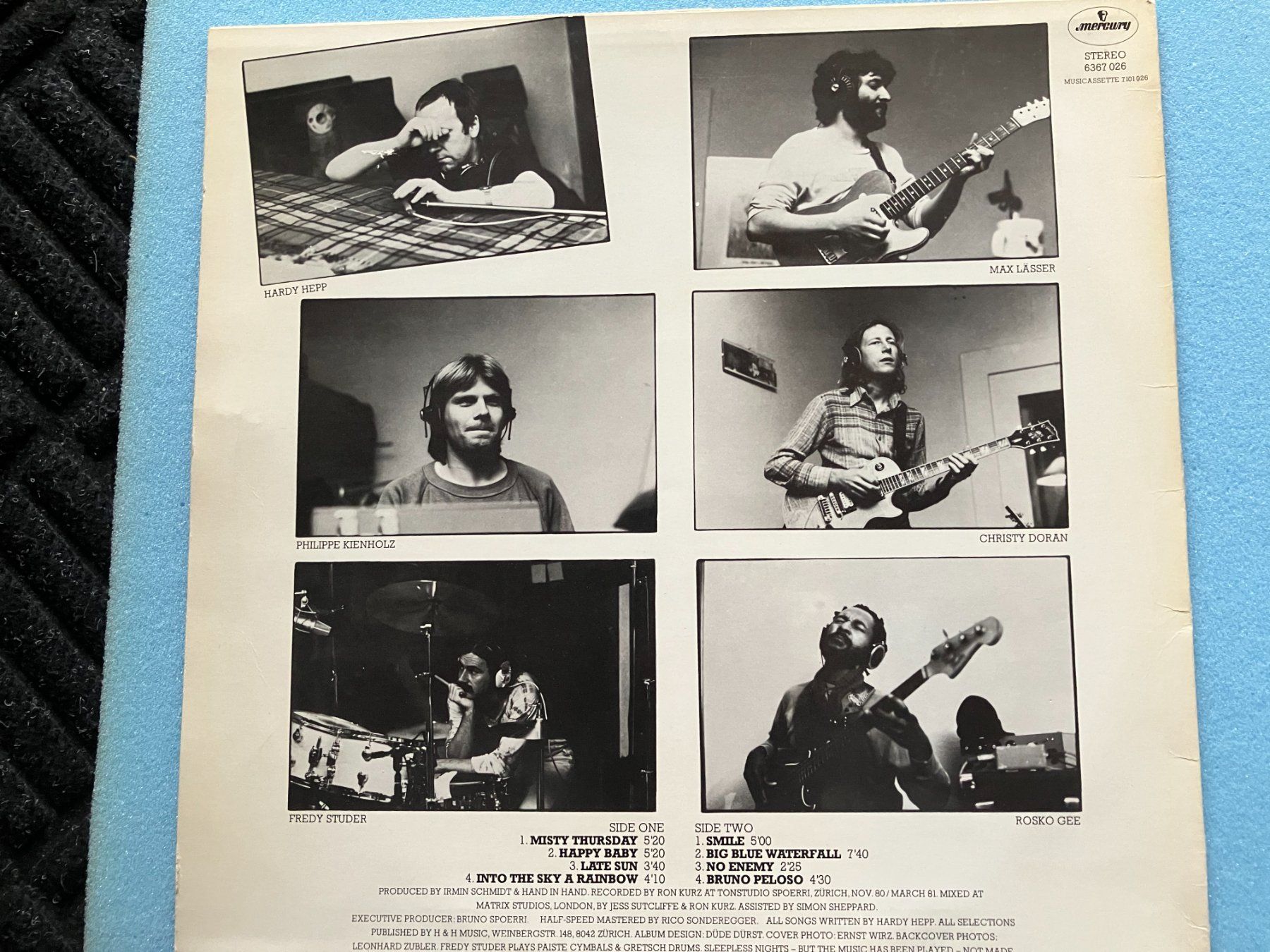 Dischi in vinile: Hand In Hand – Usato da Aarwangen venduto da Jukebox3 2