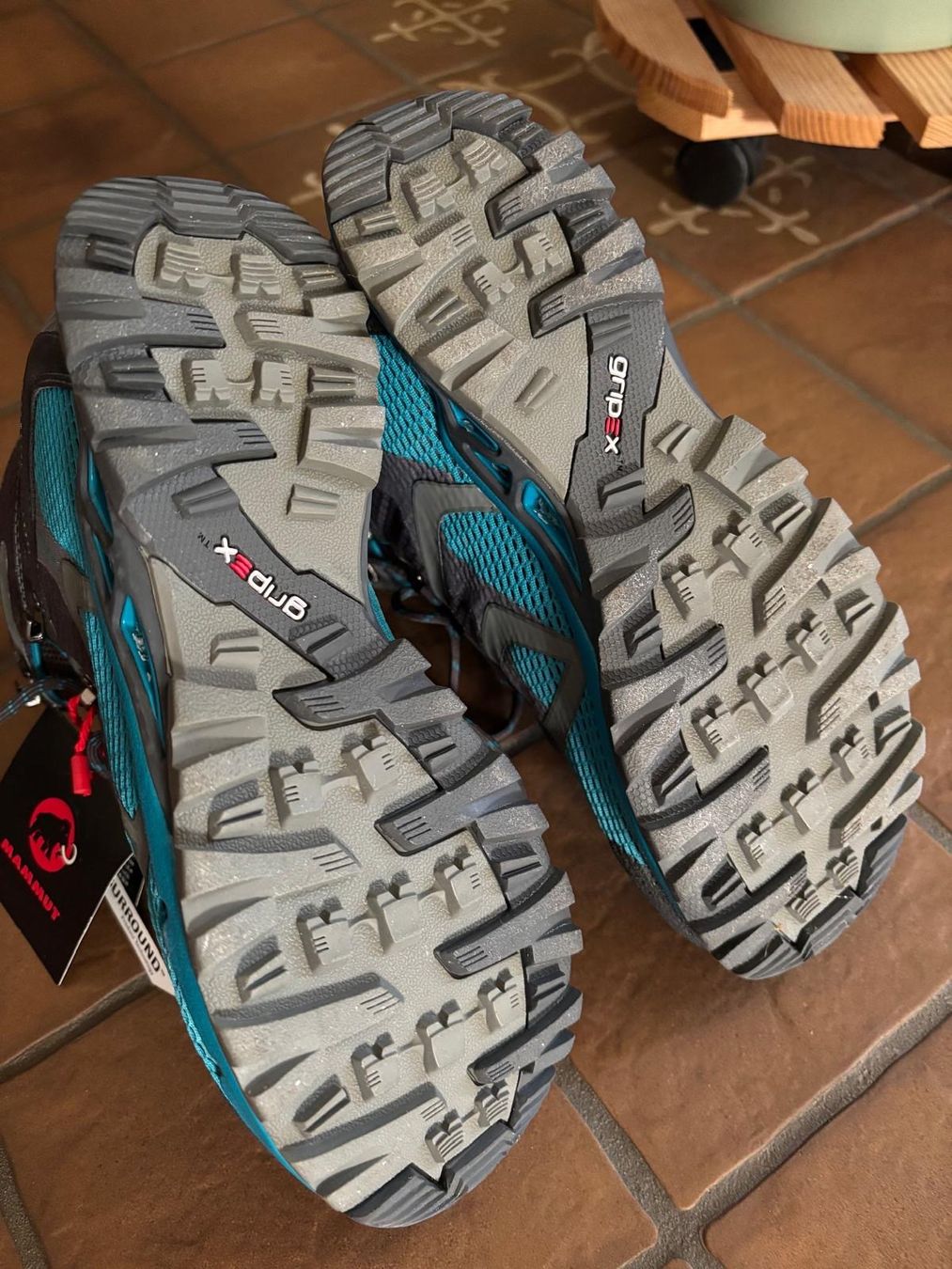 Mammut Scarpe da donna: Chaussures de randonnée Mammut – Nuovo (secondo la descrizione) da St-George venduto da auo_w5wn 3
