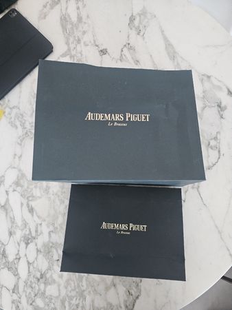 AUDEMARS PIGUET Einkaufstaschen