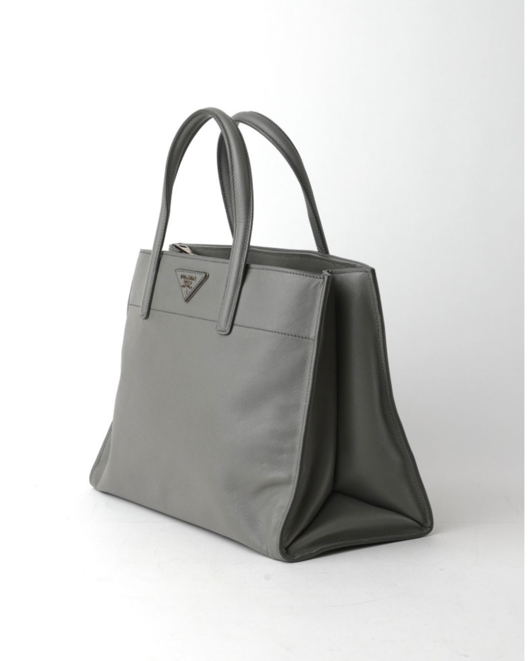 Prada Borse da donna: PRADA TRIPLE POCKETS TOTE BAG – Usato da Pregassona venduto da Reluxuryspace 3