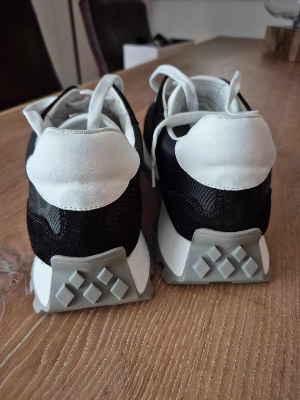 Bogner Chaussures hommes: Sneaker BOGNER schwarz Grösse 44 – D'occasion à Herzogenbuchsee par Ro9999 3