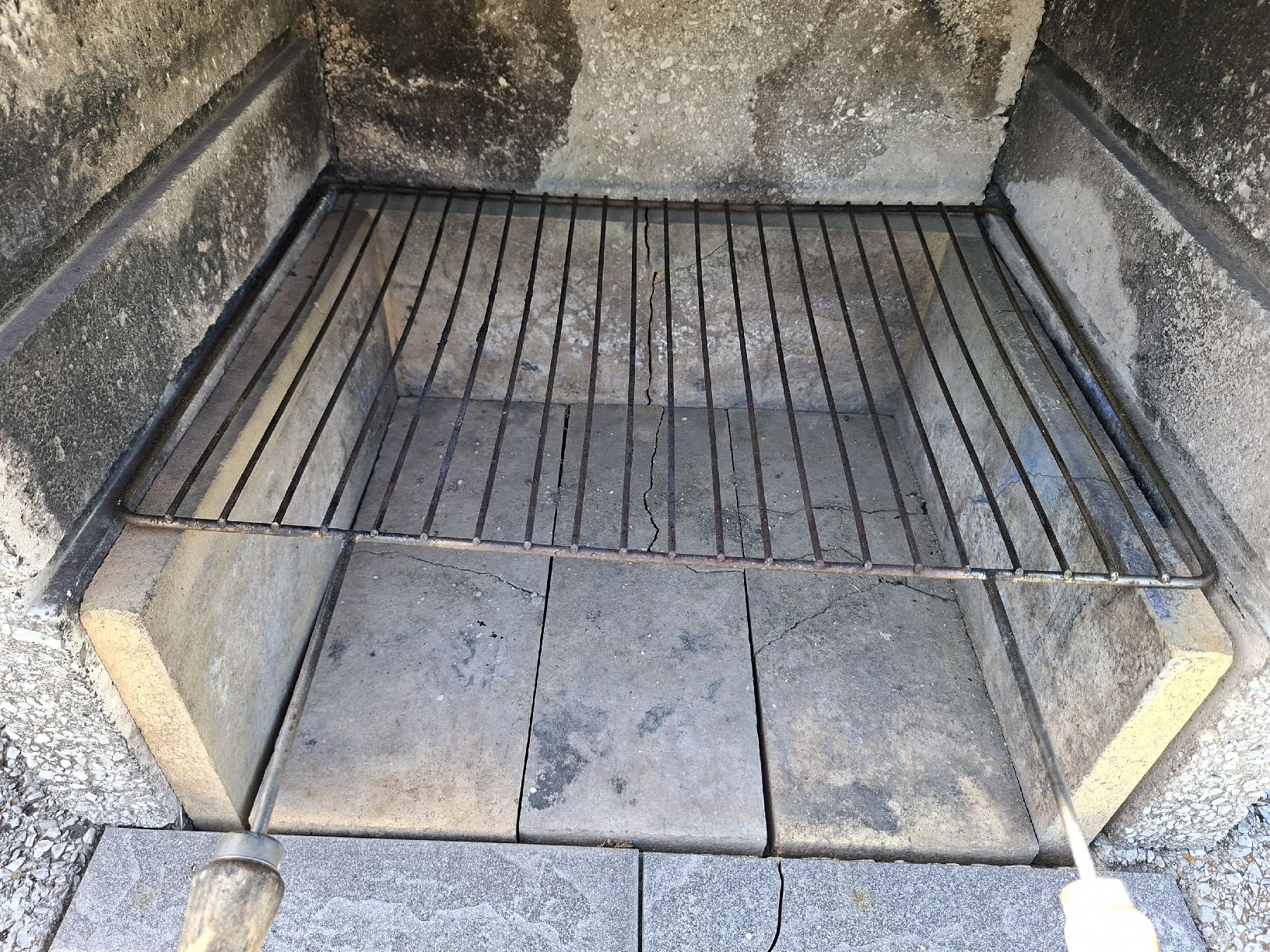 Griglie: Gartencheminée – Difettoso da Thörigen venduto da luk_w5zf 1