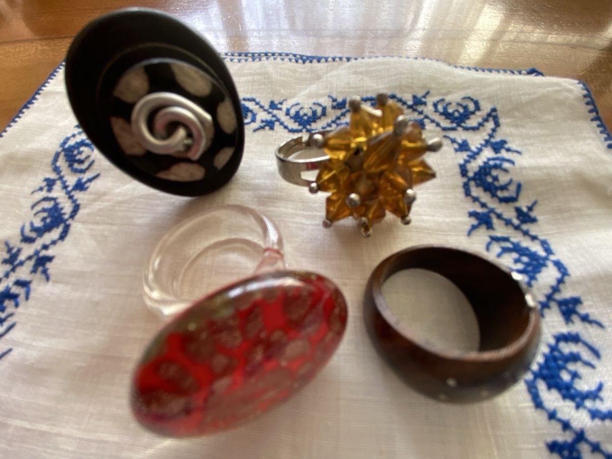 Altri gioielli: 4 Ringe, Glas, Holz, Stein – Usato da Adliswil venduto da luzia31 1