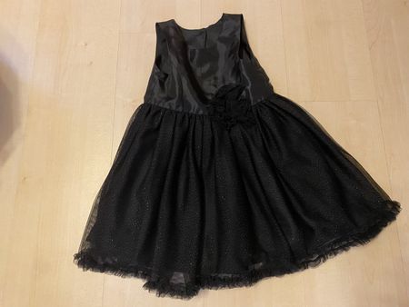 Schönes, elegantes, schwarzes Kleid für Mädchen Grösse 104