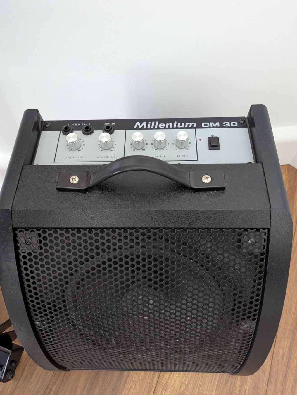 Roland Strumenti musicali: Roland TD-07KV V-Drum Set Bundle – Usato da Zürich venduto da den_j7bn 5