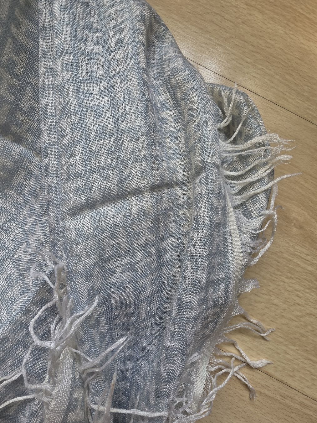 Hemisphere Foulards, Tücher & Schals: HEMISPHERE SCHAL/TUCH GRAUBLAU/HELL – Gebraucht aus Adlikon von jahr01 5