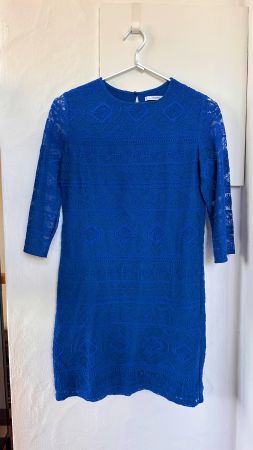 MANGO elegantes blaues Spitzenkleid in Gr. S