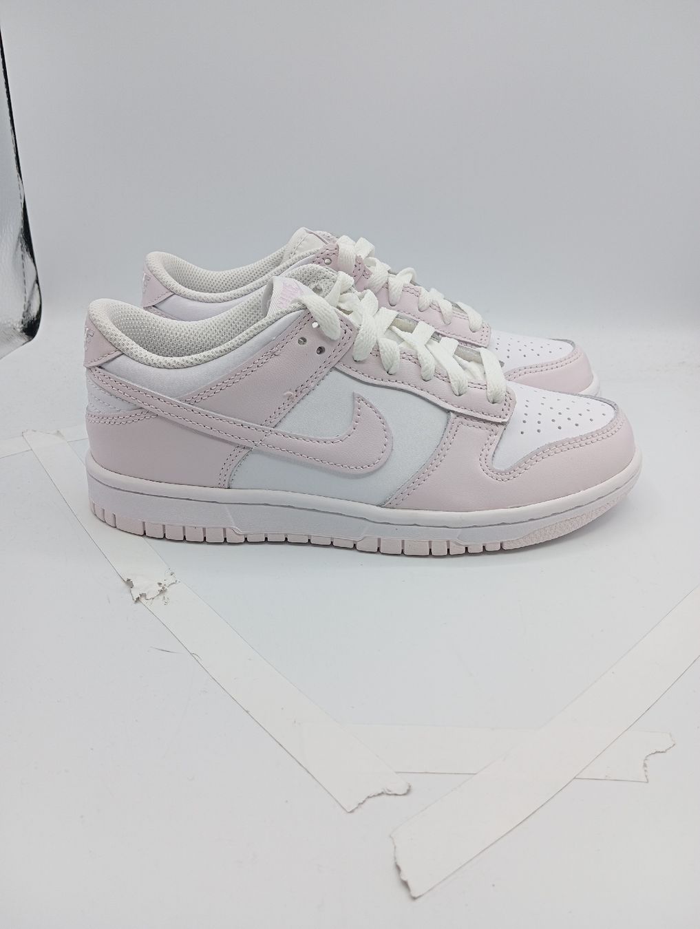 Nike Scarpe per ragazzi: Nike Dunk Low (GS) ( EU37.5) – Nuovo e nell'imballaggio originale da Schaffhausen venduto da outlez