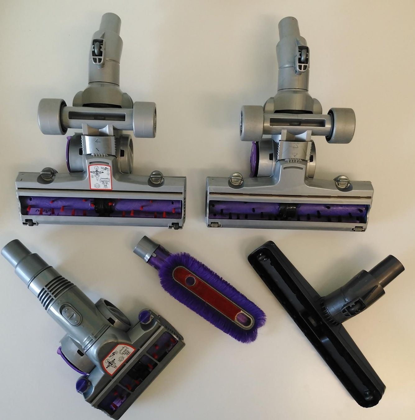 Dyson Staubsauger & Zubehör: Dyson DC08 telescope system animalpro – Defekt aus Basel von  5