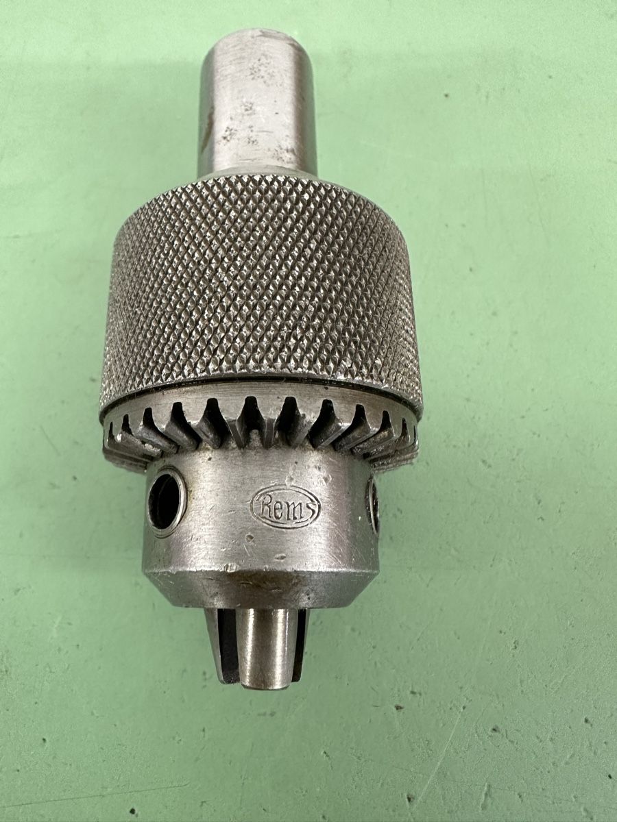 Tutti gli attrezzi: Bohrfutter, 0.5-10 mm – Usato da Aarberg venduto da SNMachines 1