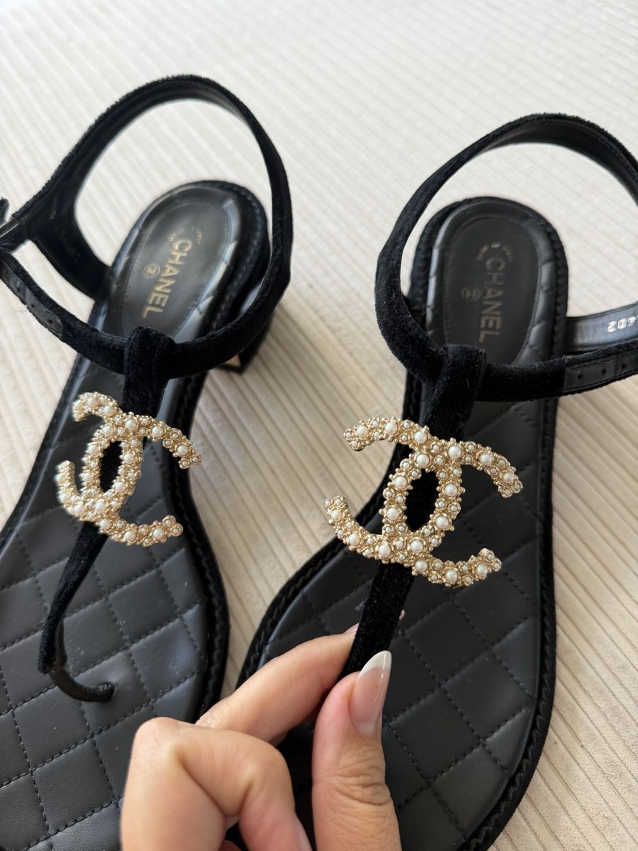 Chanel Chaussures femmes: Chanel Sandalen – D'occasion à Birmensdorf ZH par lakii338 1
