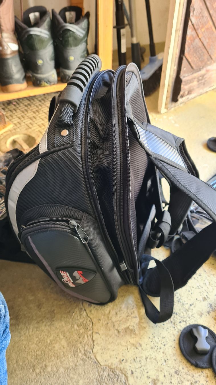 Taschen: Tankrucksack Büse – Gebraucht aus Emmenbrücke von Eichhoefli 3