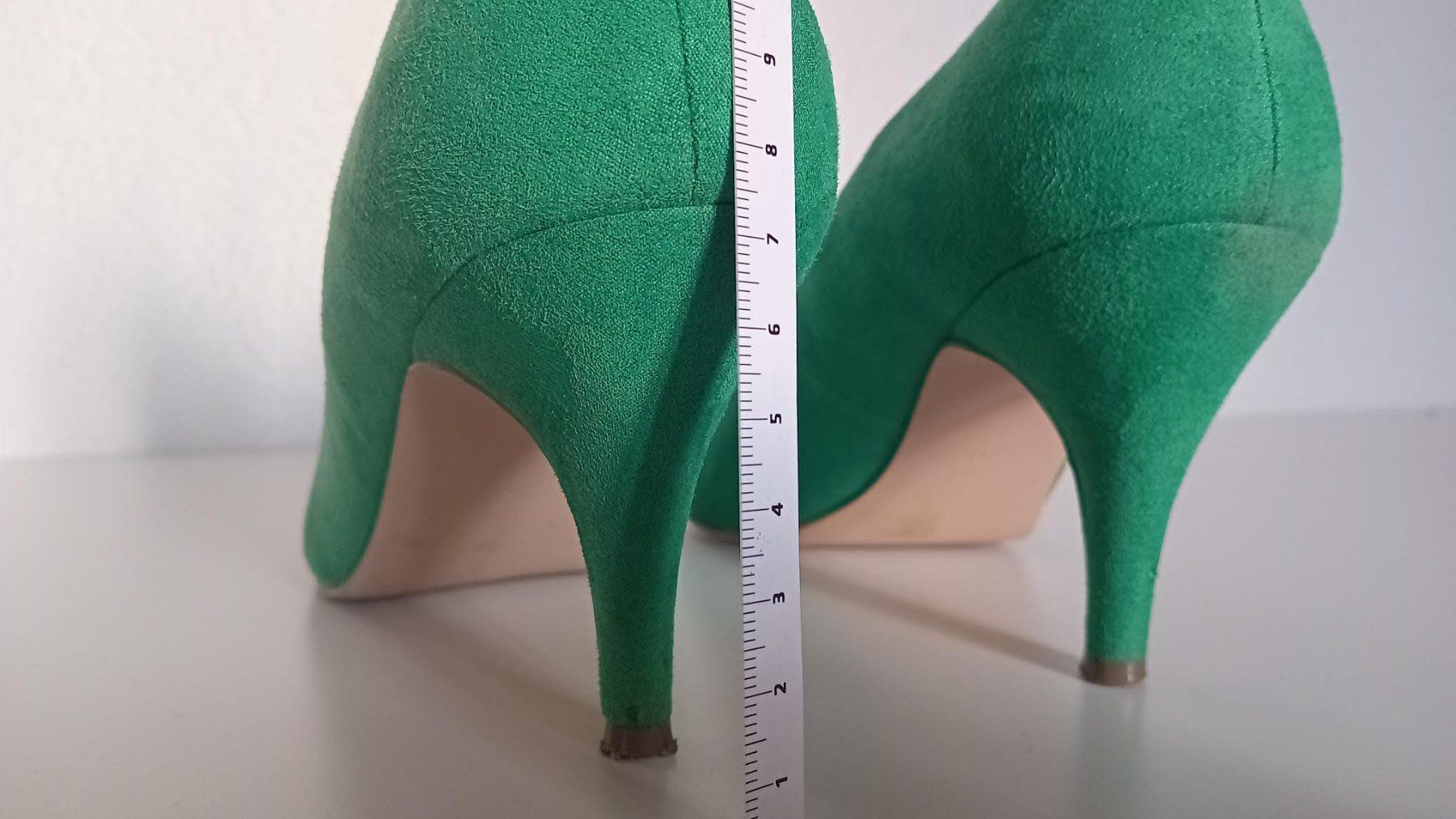 H&M Damenschuhe: H&M Pumps, grün Grösse 37 – Gebraucht aus Salez von Robe12 3