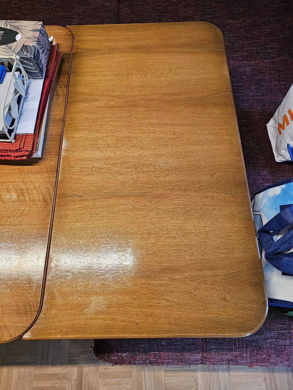Tables: Esstisch  – D'occasion à Oberentfelden par Djugar76 2