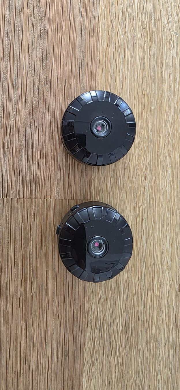 Caméscopes: 2x Überwachungskamera mini – D'occasion à Suhr par Design_by_Debi